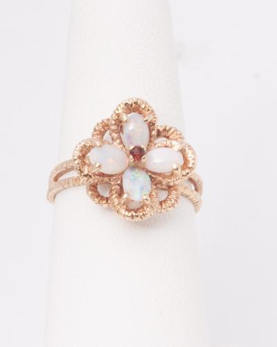 Opal  garnet flower ring  888 5066